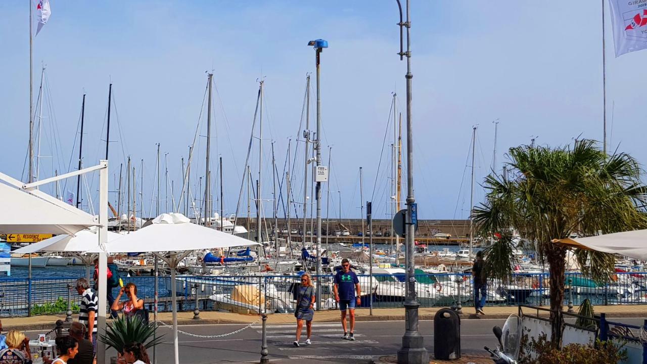 Appartamento In Centro Storico Sanremo Ngoại thất bức ảnh